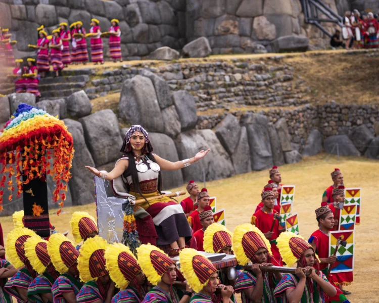 Inca en la Plaza de Armas del Cusco